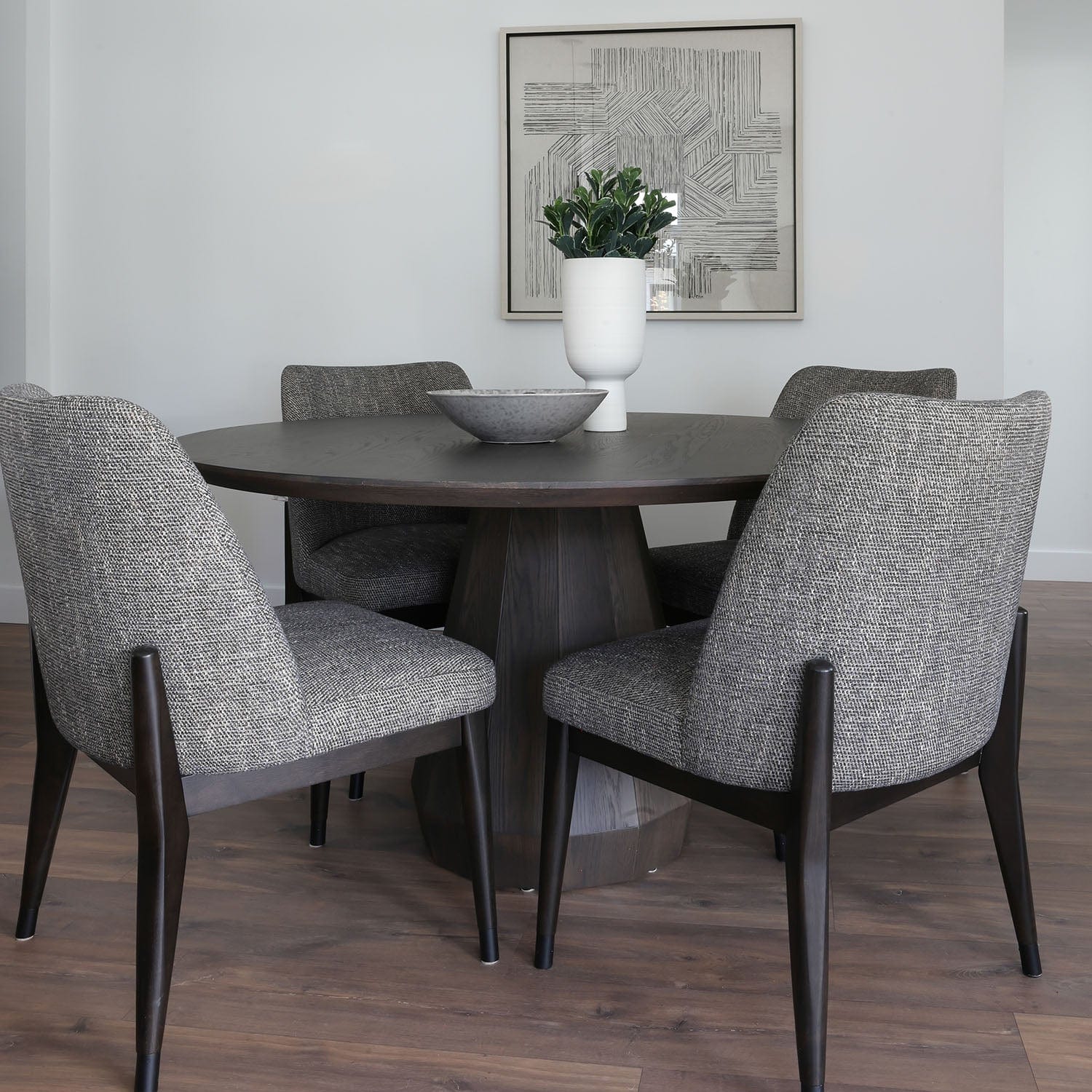 HUPPE MEMENTO DINING TABLE