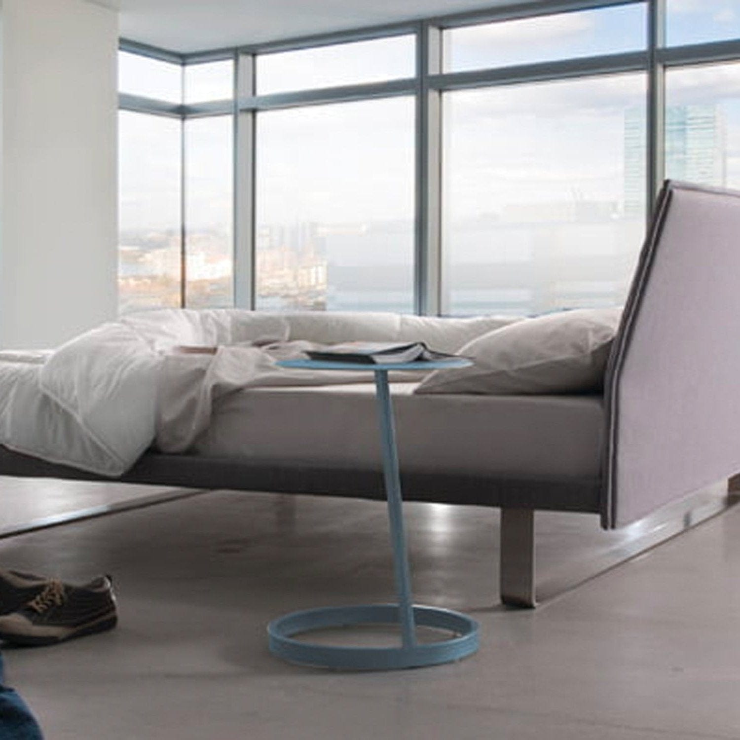 TRICA FURNITURE AROMA ACCENT TABLE