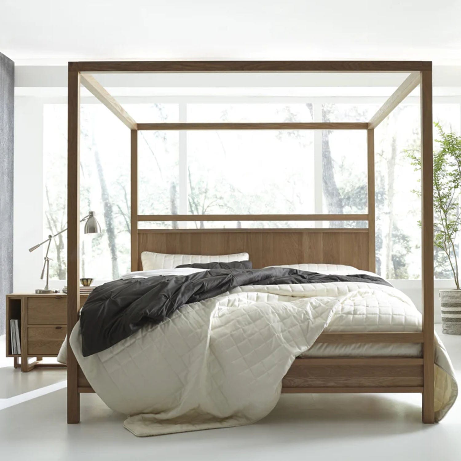 WEST BROTHERS FURNITURE FULTON WOOD PANEL POSTER BED