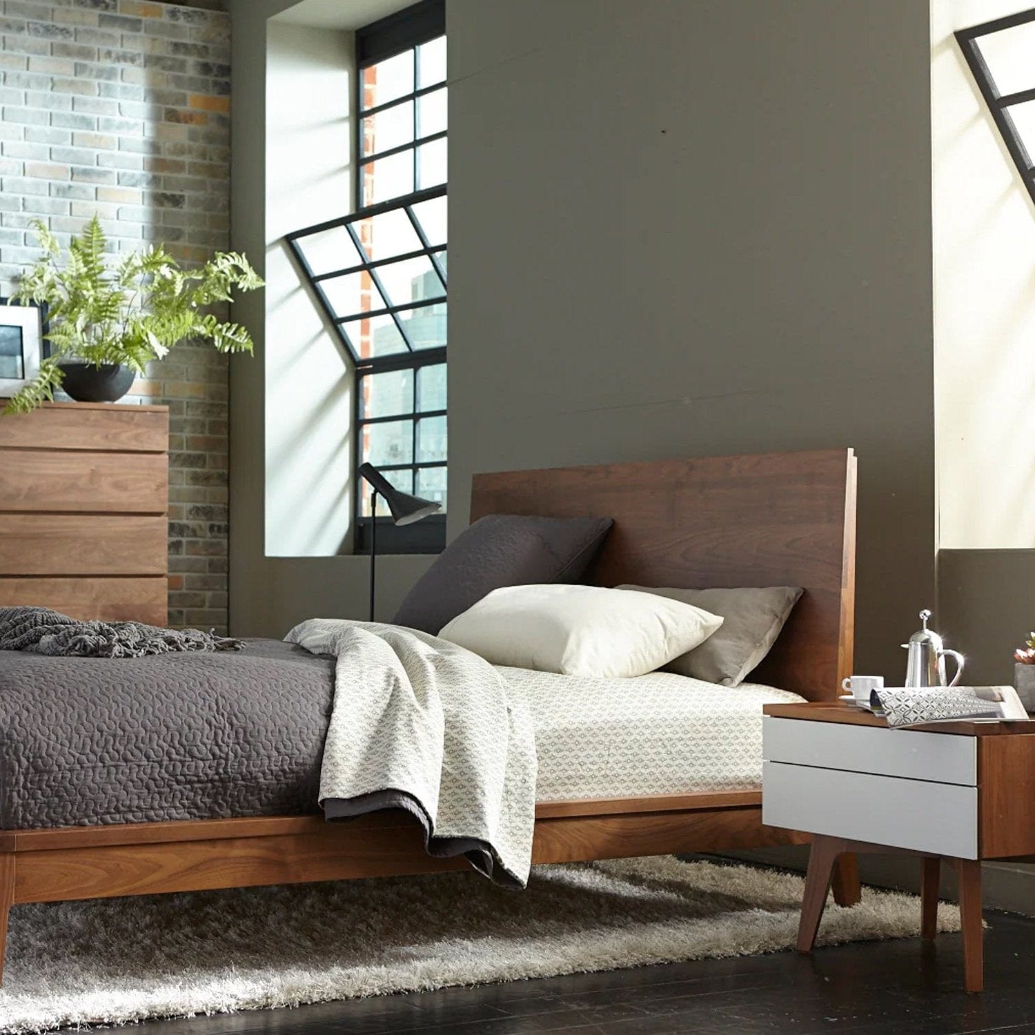 WEST BROTHERS FURNITURE SERRA WOOD PLATFORM BED
