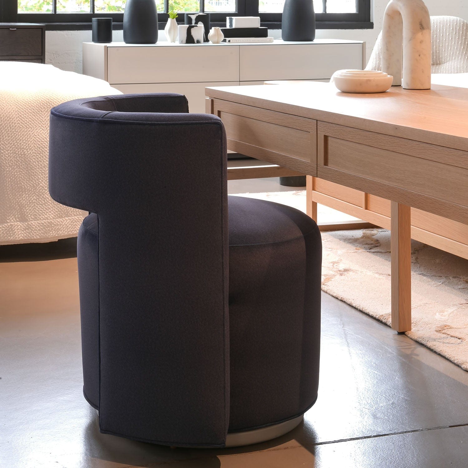 MARCANTONIO DESIGNS LISA SWIVEL CHAIR