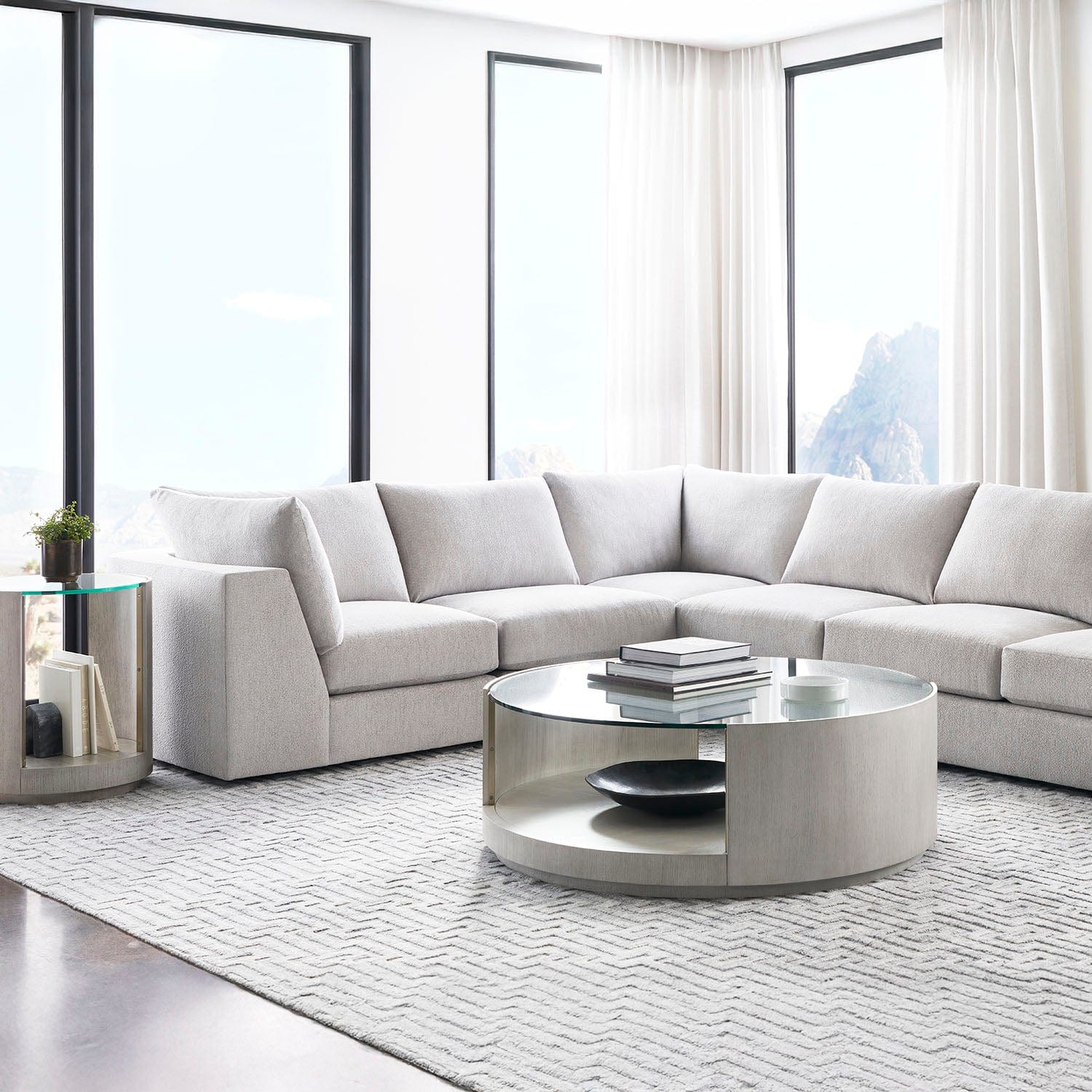 VANGUARD FURNITURE AXIS ROUND COCKTAIL TABLE