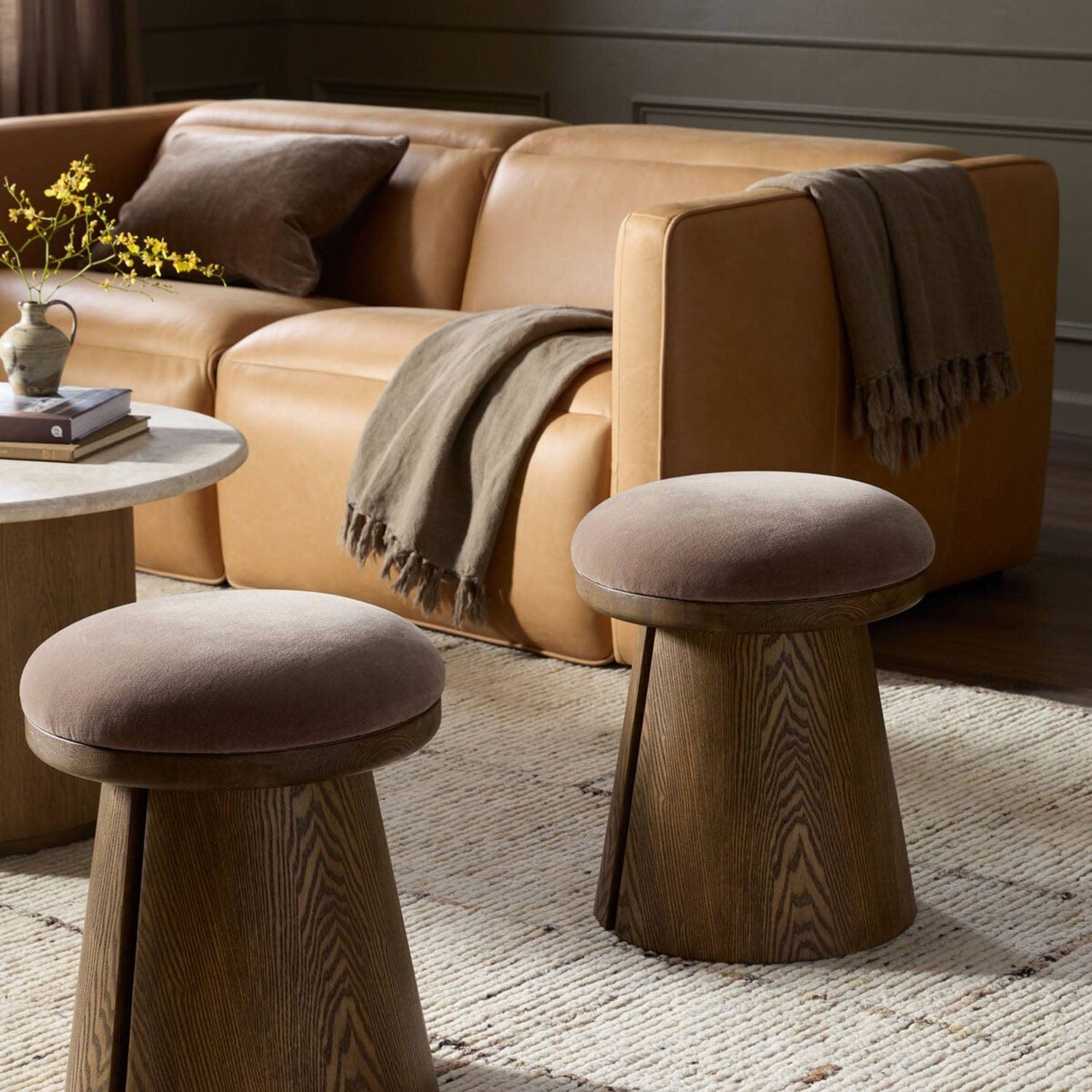 FOUR HANDS BEA ACCENT STOOL
