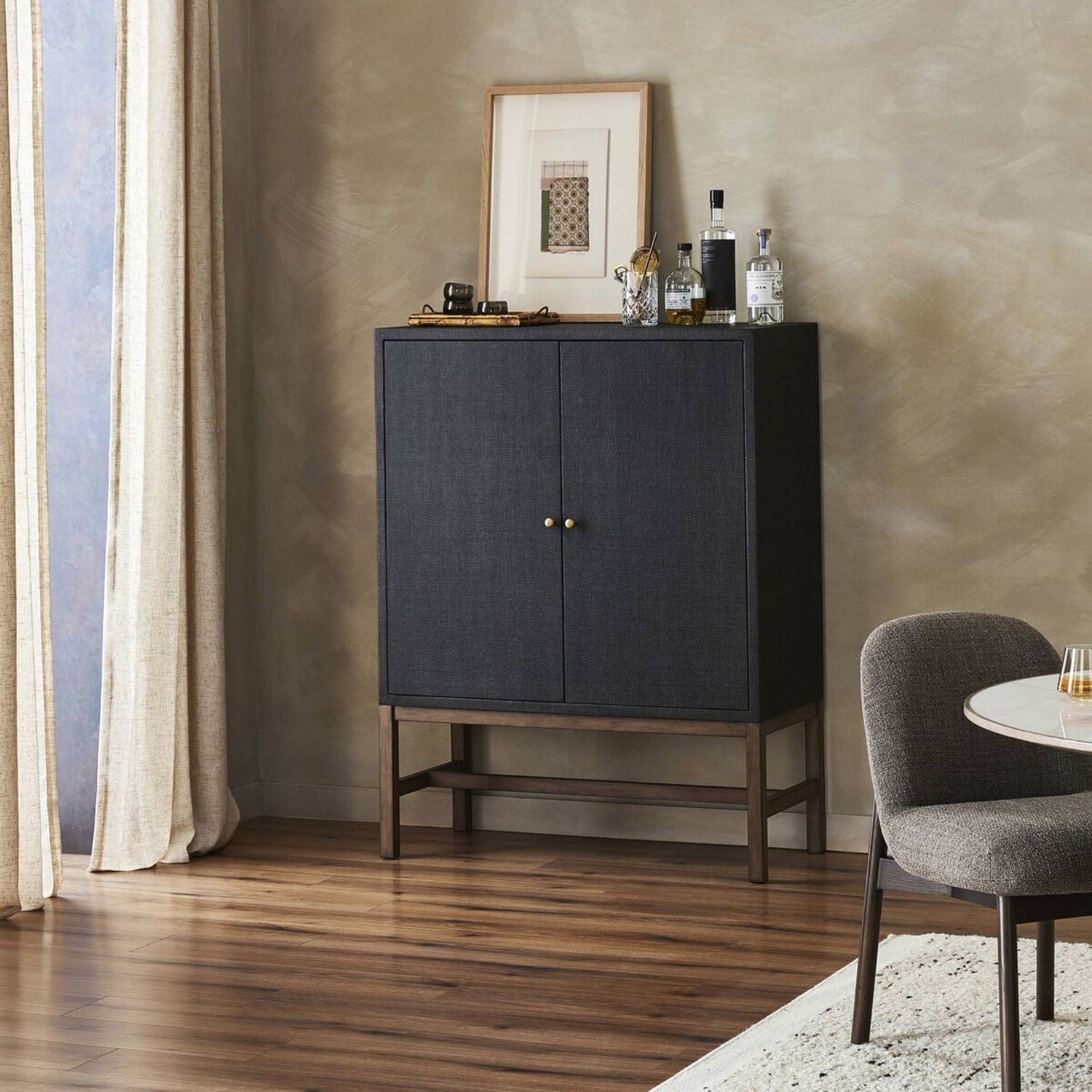 FOUR HANDS FIONA BAR CABINET