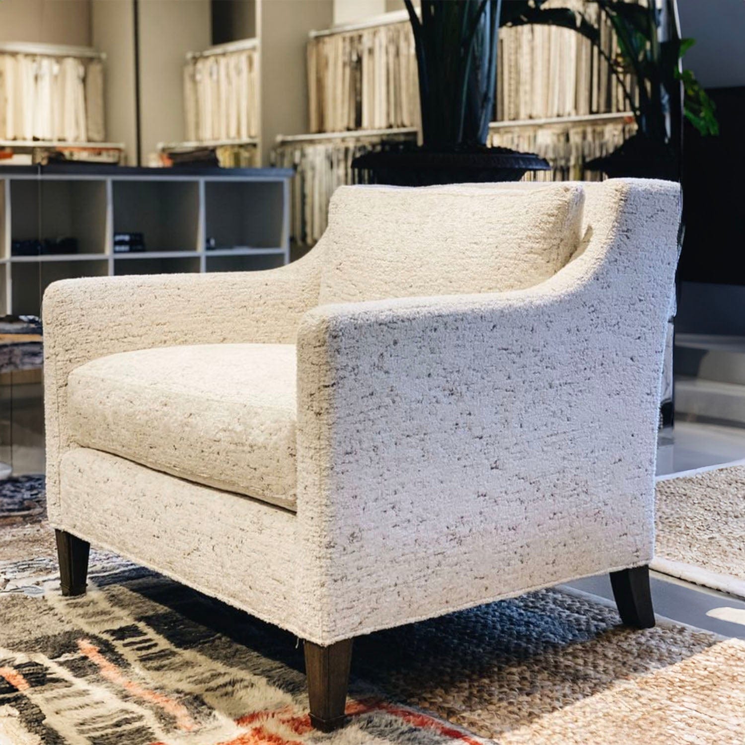 LEE INDUSTRIES FOXX CHAIR