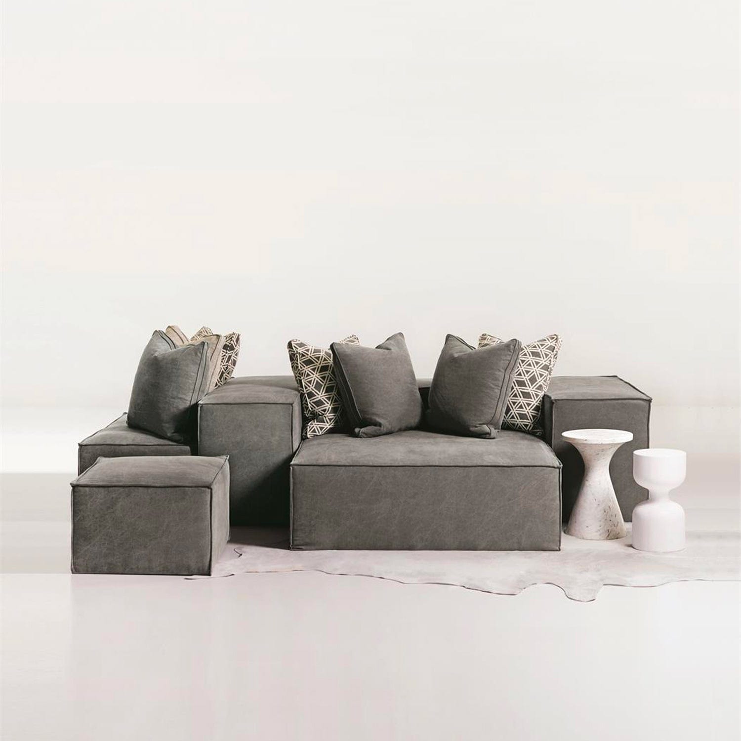 BERNHARDT ISABELLE DRINK TABLE