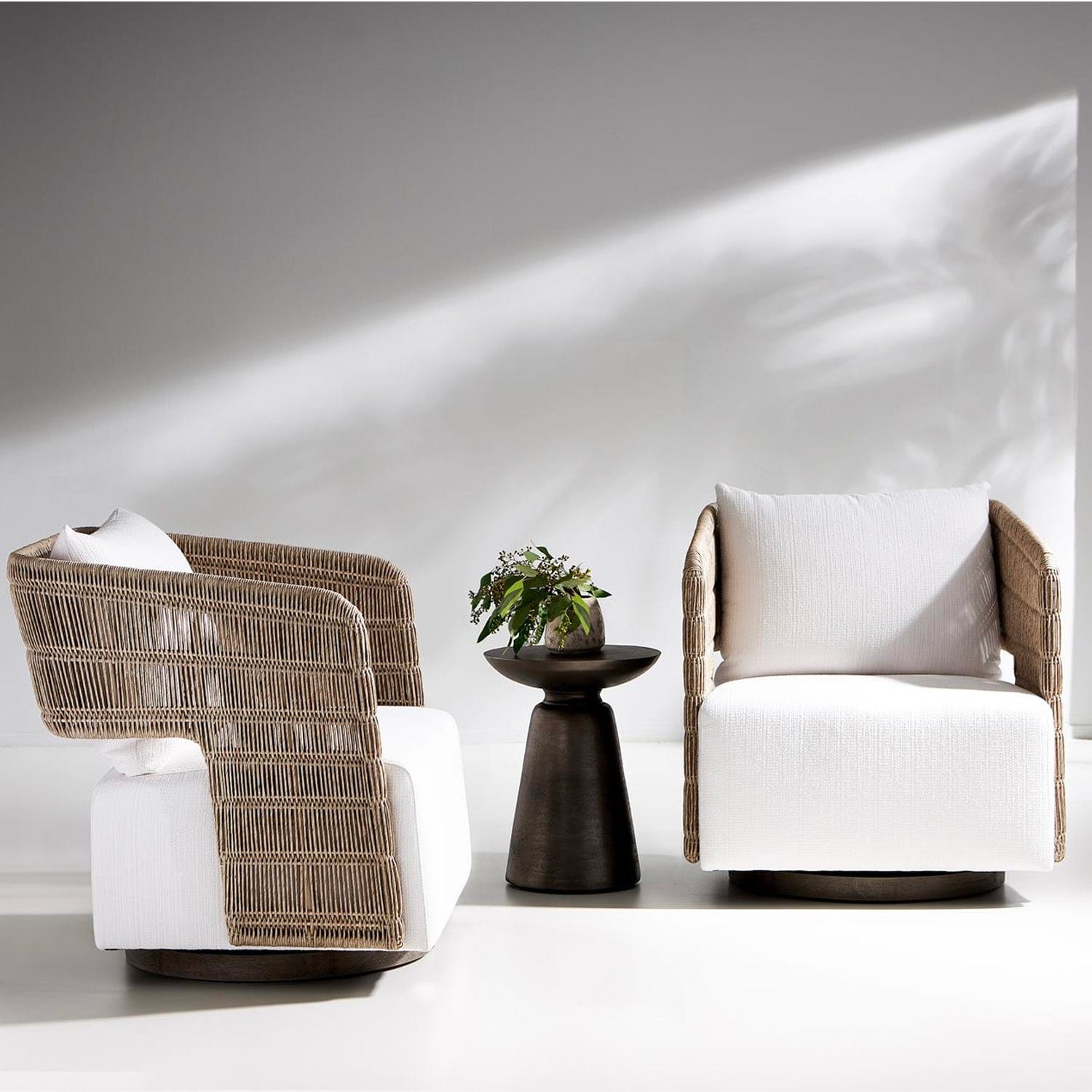 BERNHARDT MALDIVES SWIVEL CHAIR