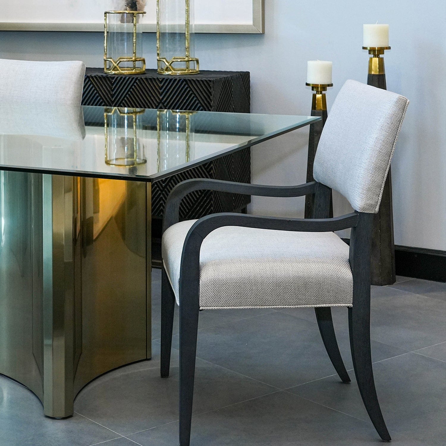 BERNHARDT MOORE ARM CHAIR