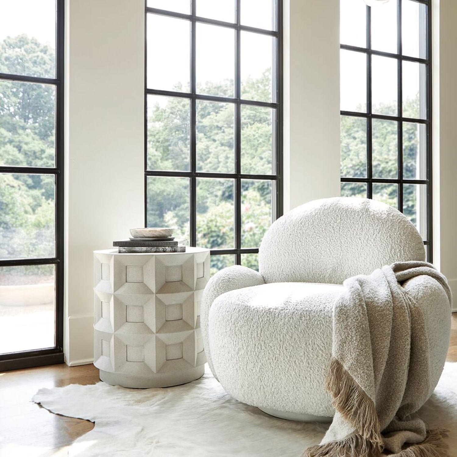 BERNHARDT PRADO ACCENT TABLE