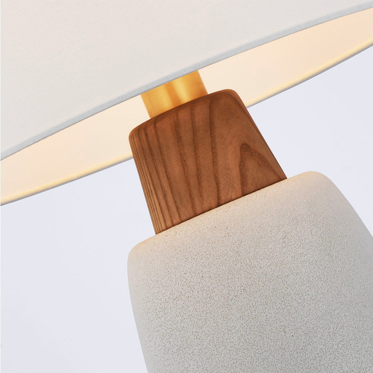 VISUAL COMFORT AIDA TABLE LAMP
