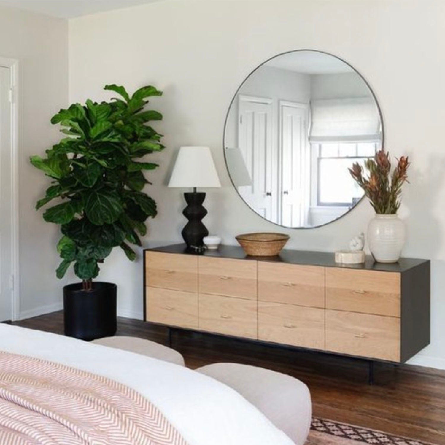 VISUAL COMFORT UTOPIA TABLE LAMP