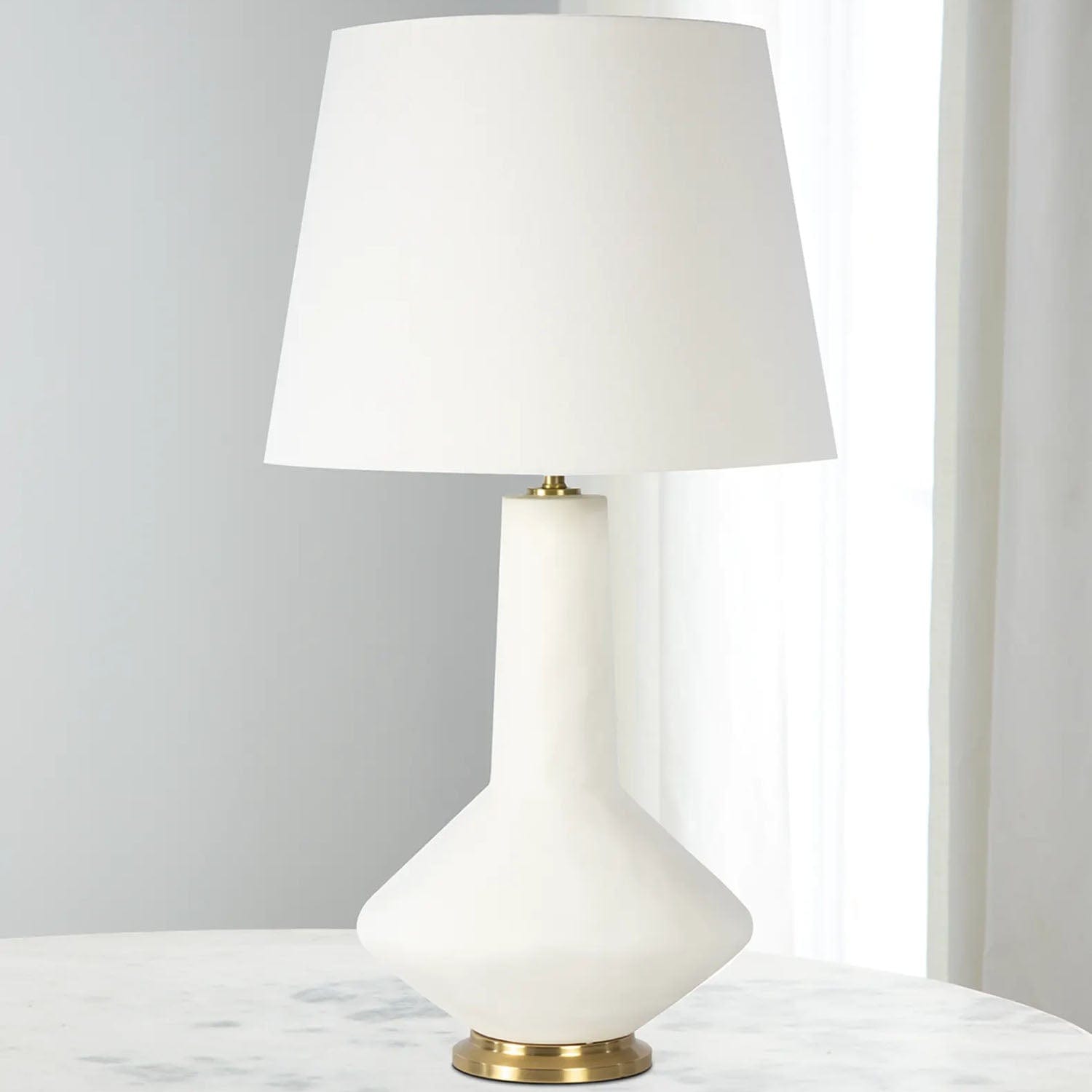 REGINA ANDREW DESIGN KAYLA LAMP