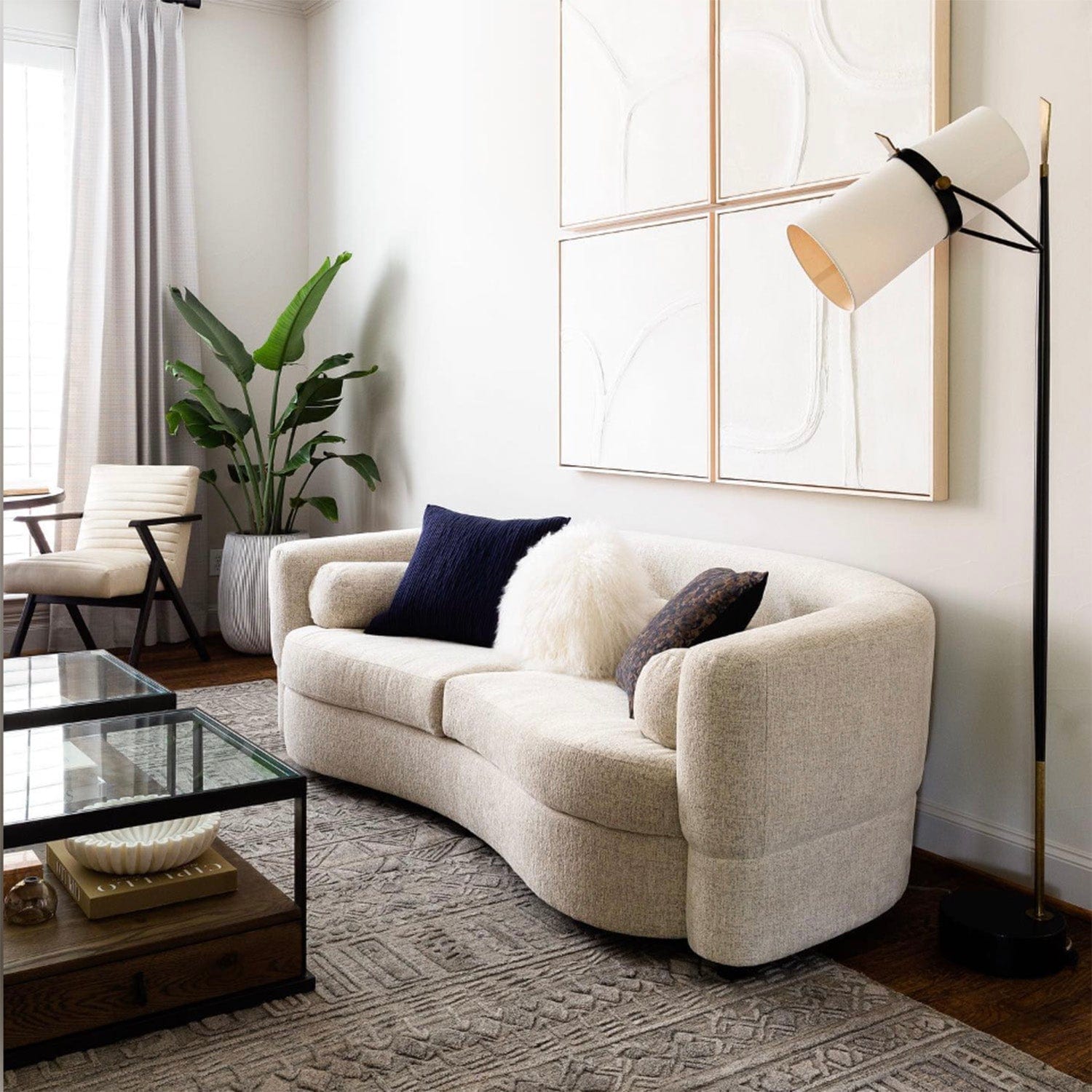 ARTERIORS YASMIN FLOOR LAMP Antique Black