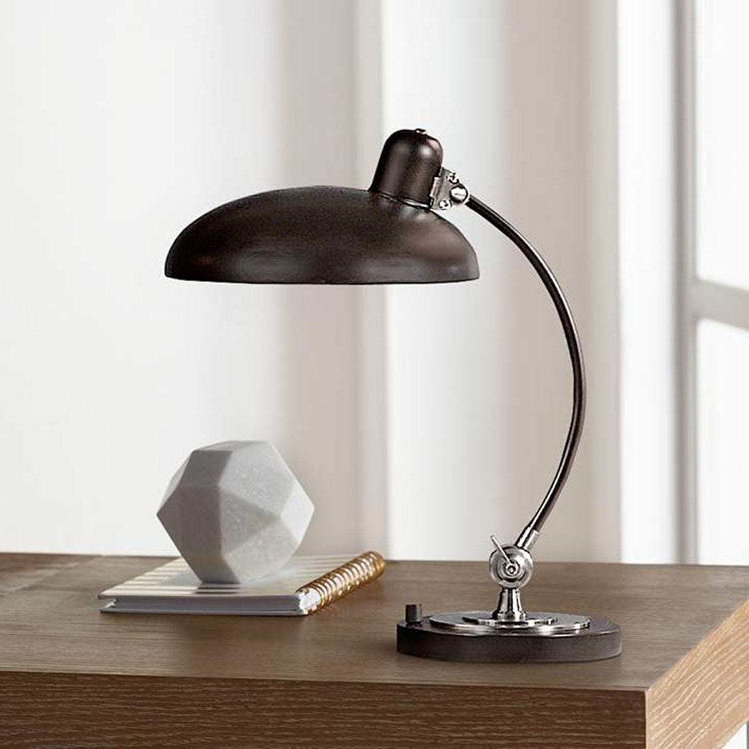 ROBERT ABBEY BRUNO TABLE LAMP