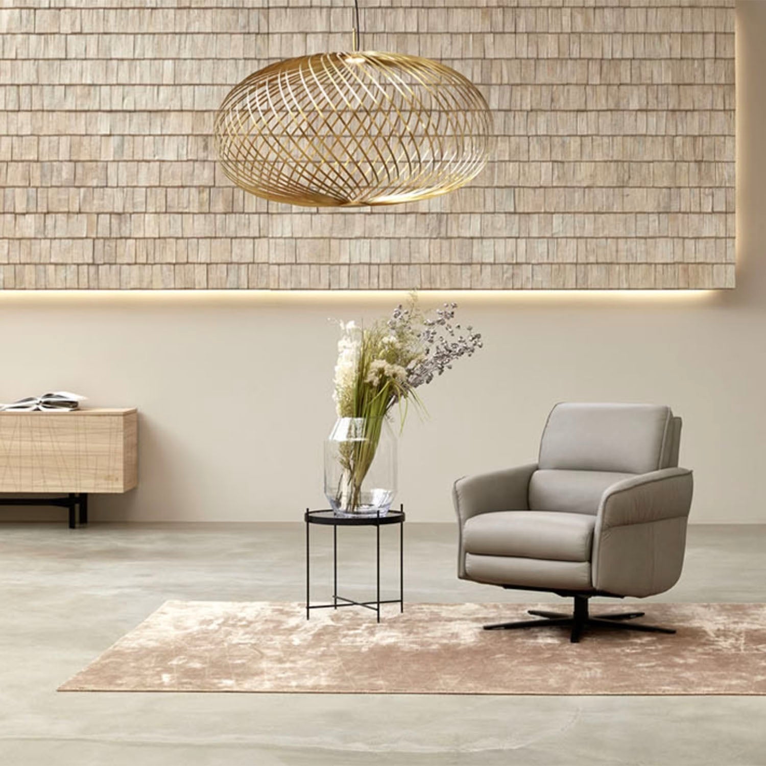 AURA SWIVEL RECLINER