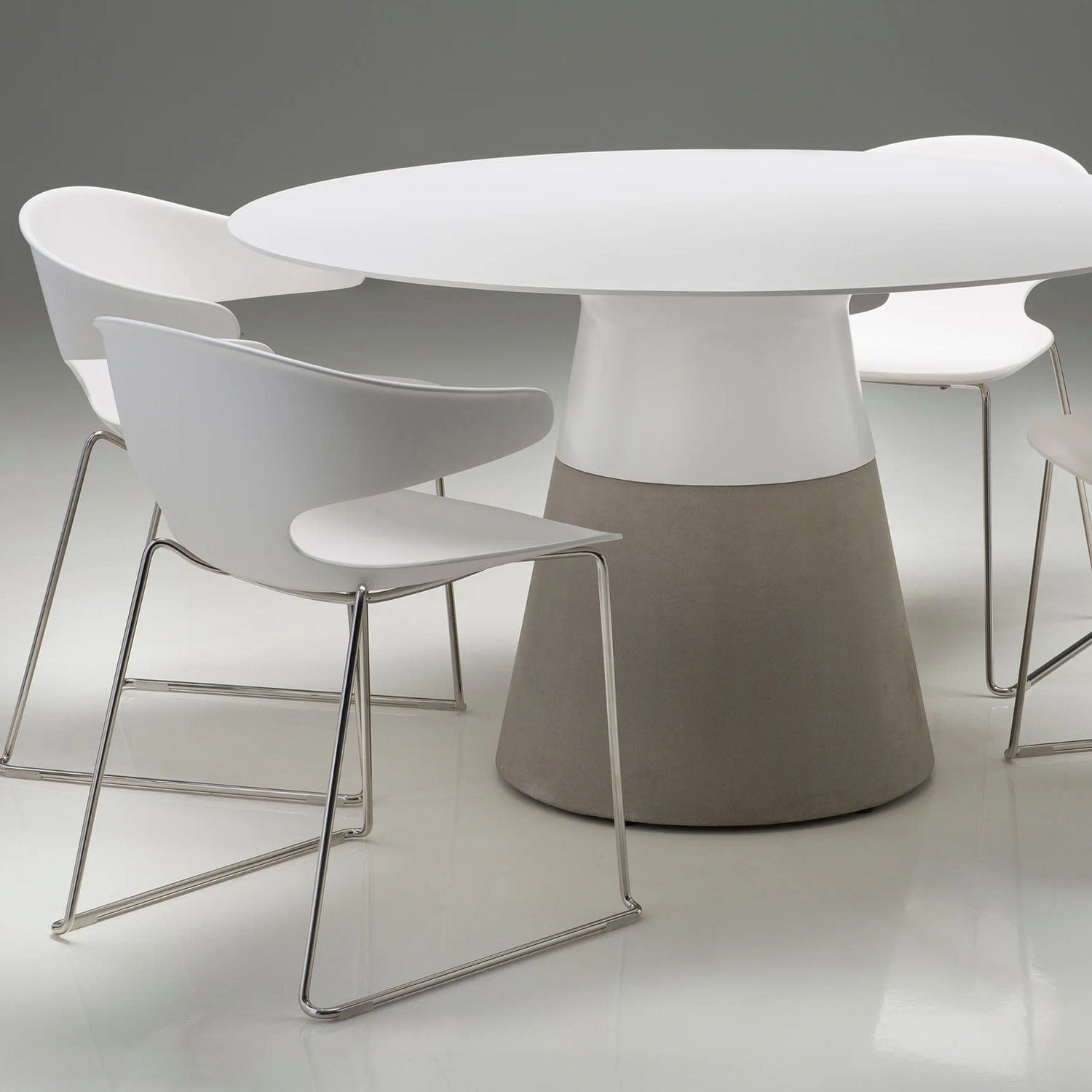MOBITAL MALDIVES DINING TABLE