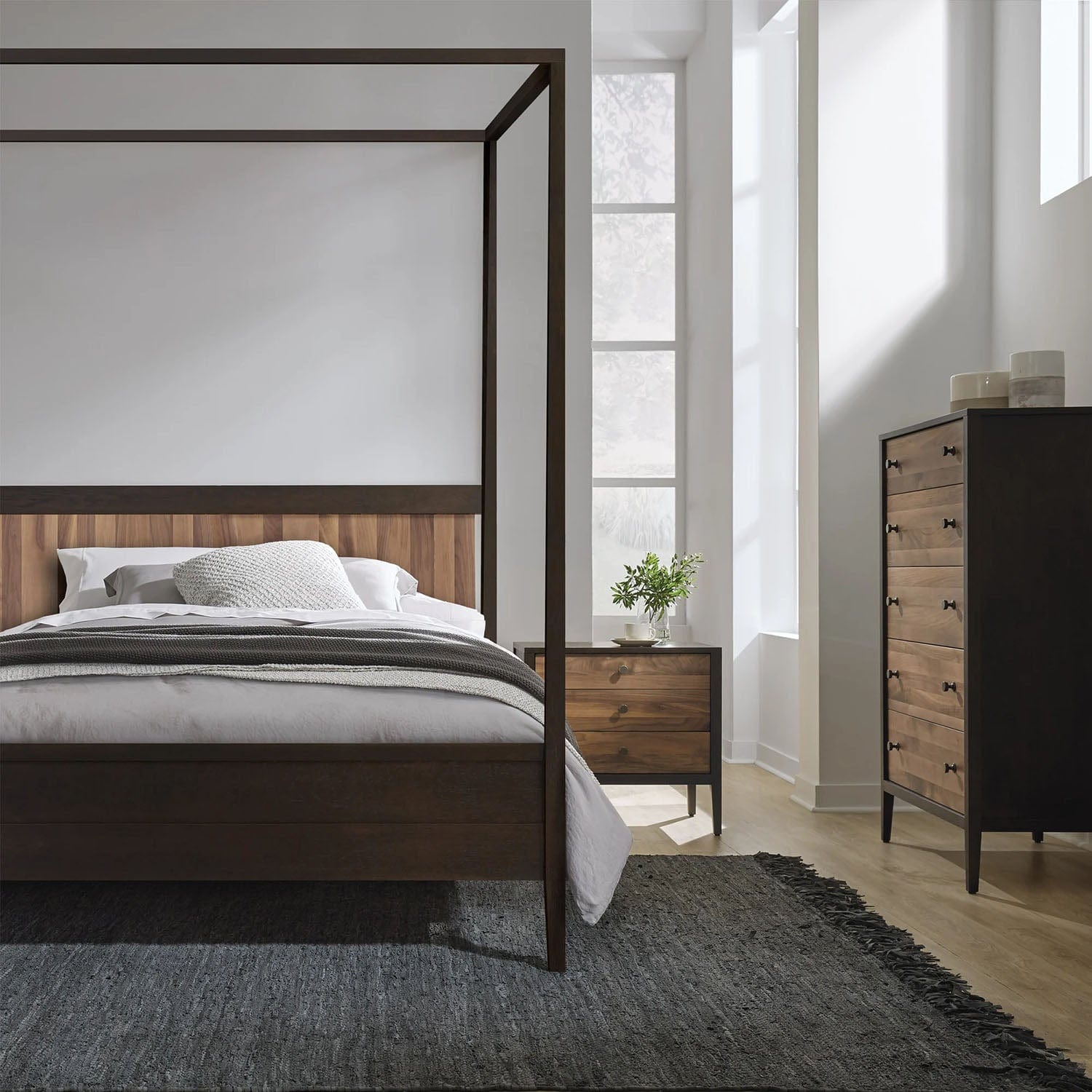 WEST BROTHERS FURNITURE HAYDEN POSTER BED