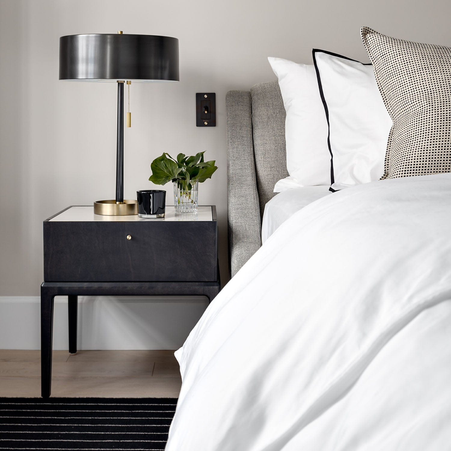 HUPPE HEMRIK 1 DRAWER NIGHTSTAND