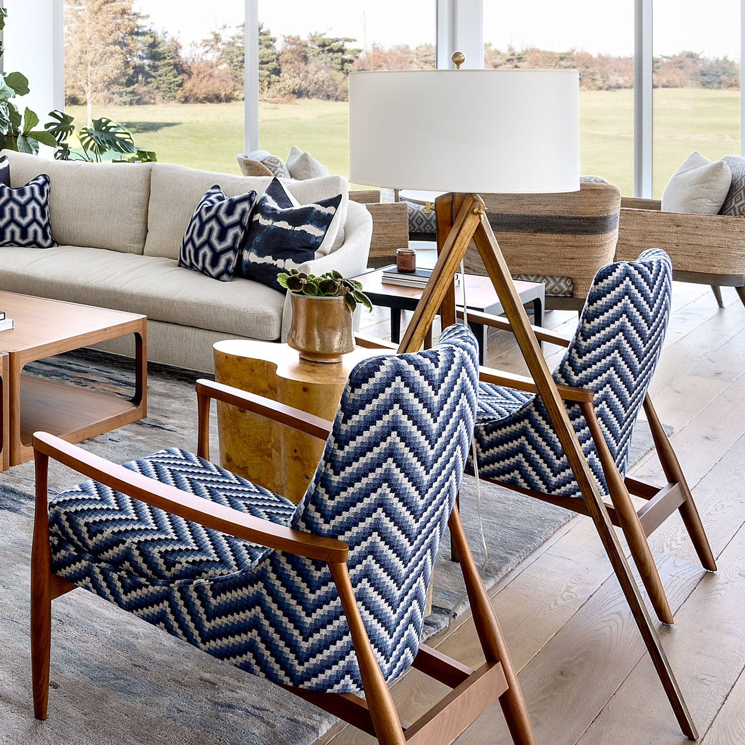 VISUAL COMFORT TRIPOD FLOOR LAMP