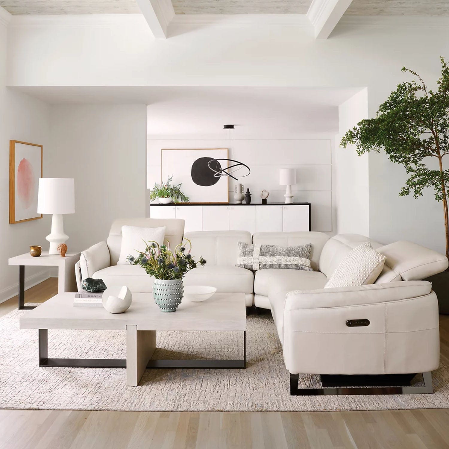 BERNHARDT HOBAN COCKTAIL TABLE