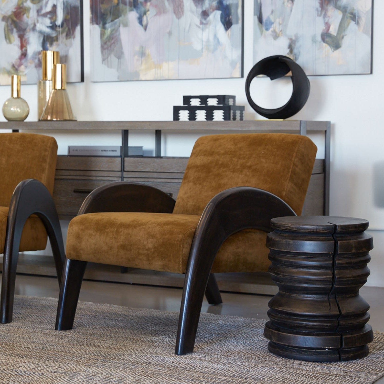 VANGUARD FURNITURE ZEPHYR CHAIR