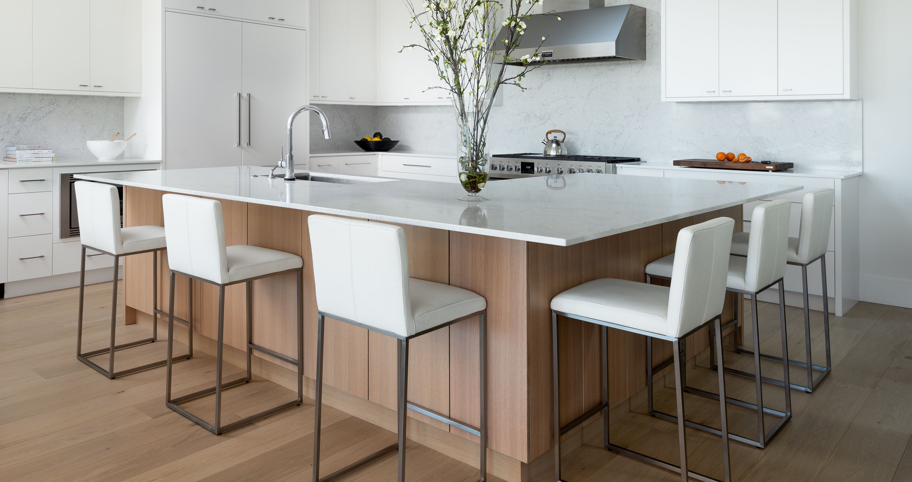 Counter & Bar Stools