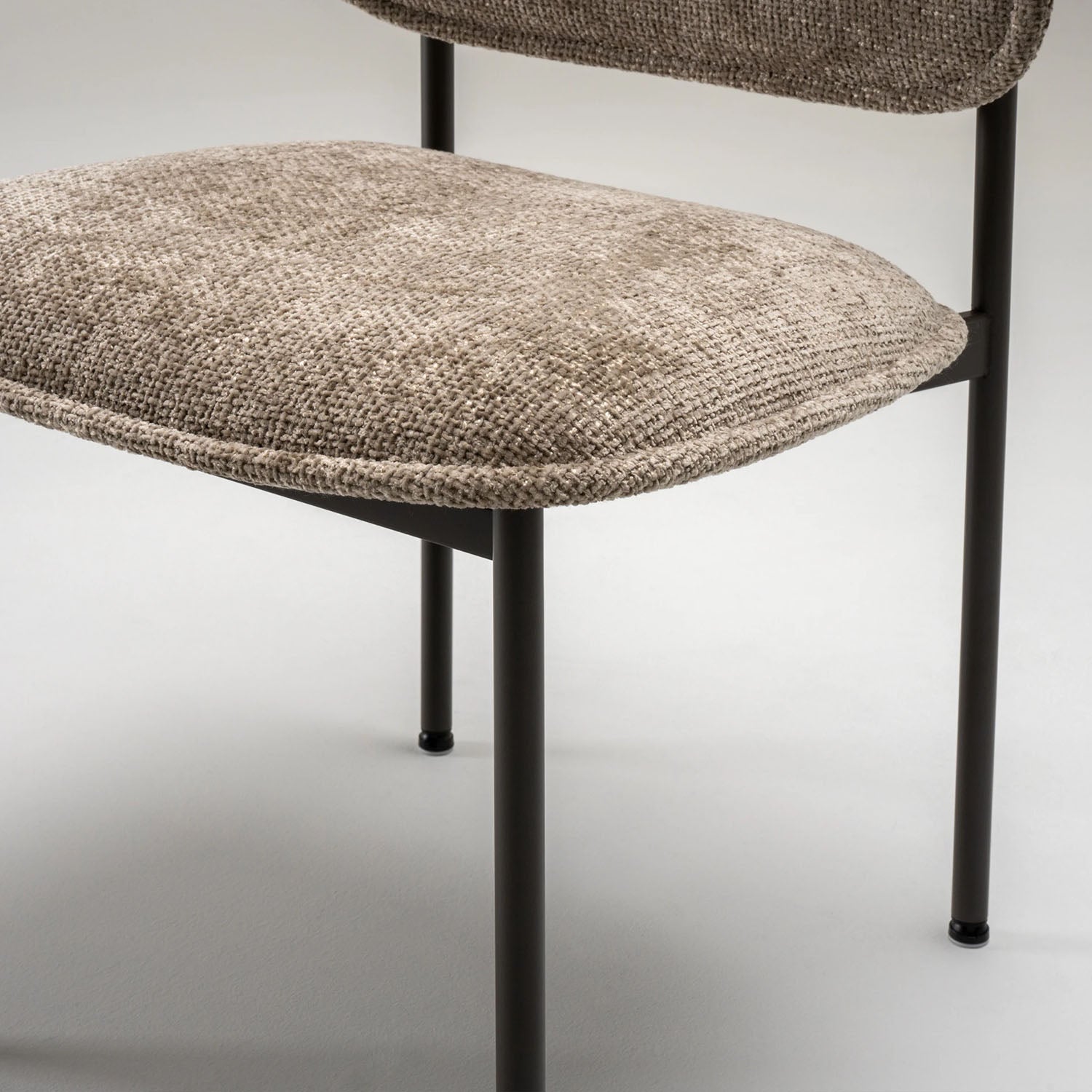 ELLA CHAIR