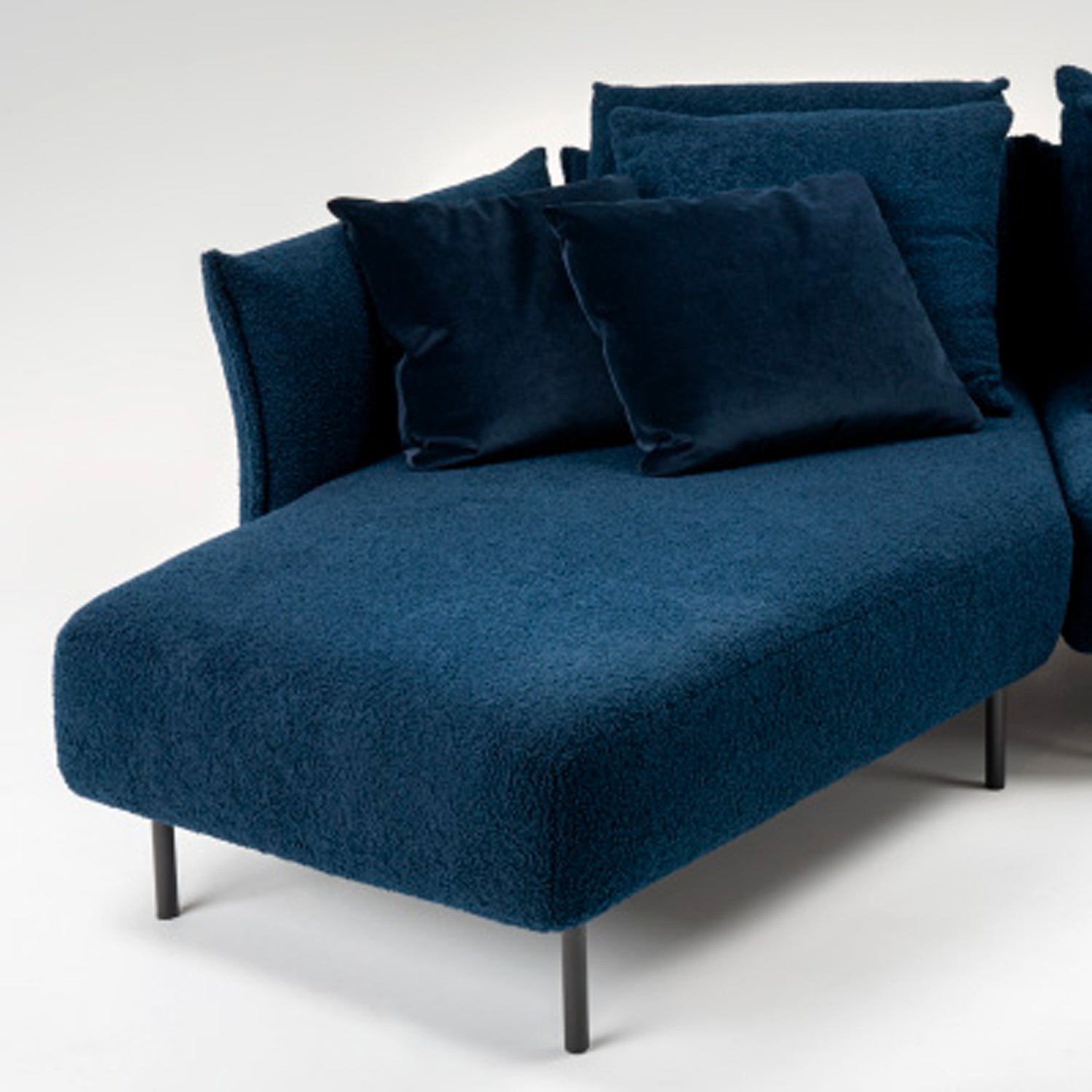 LE BEAUMONT SOFA