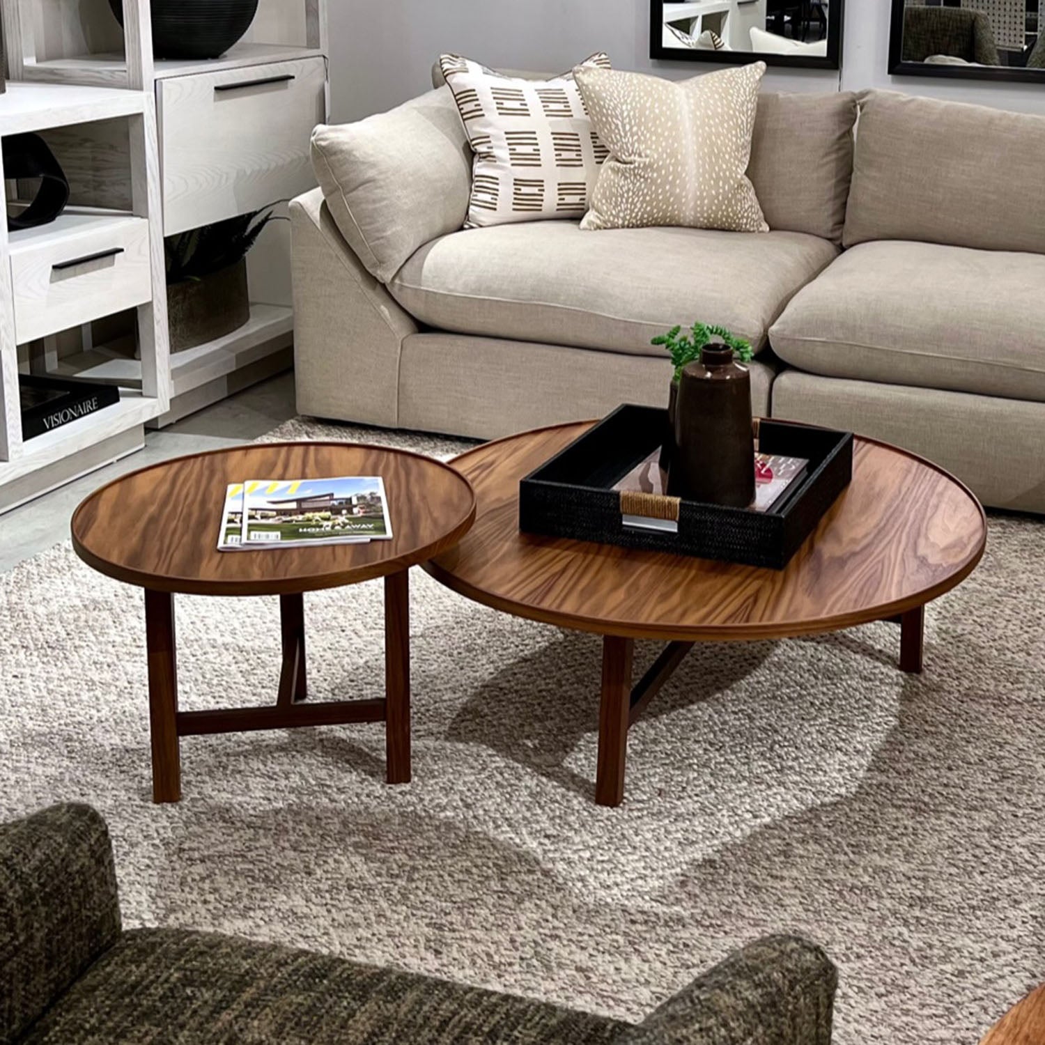 HOLLY COFFEE TABLE