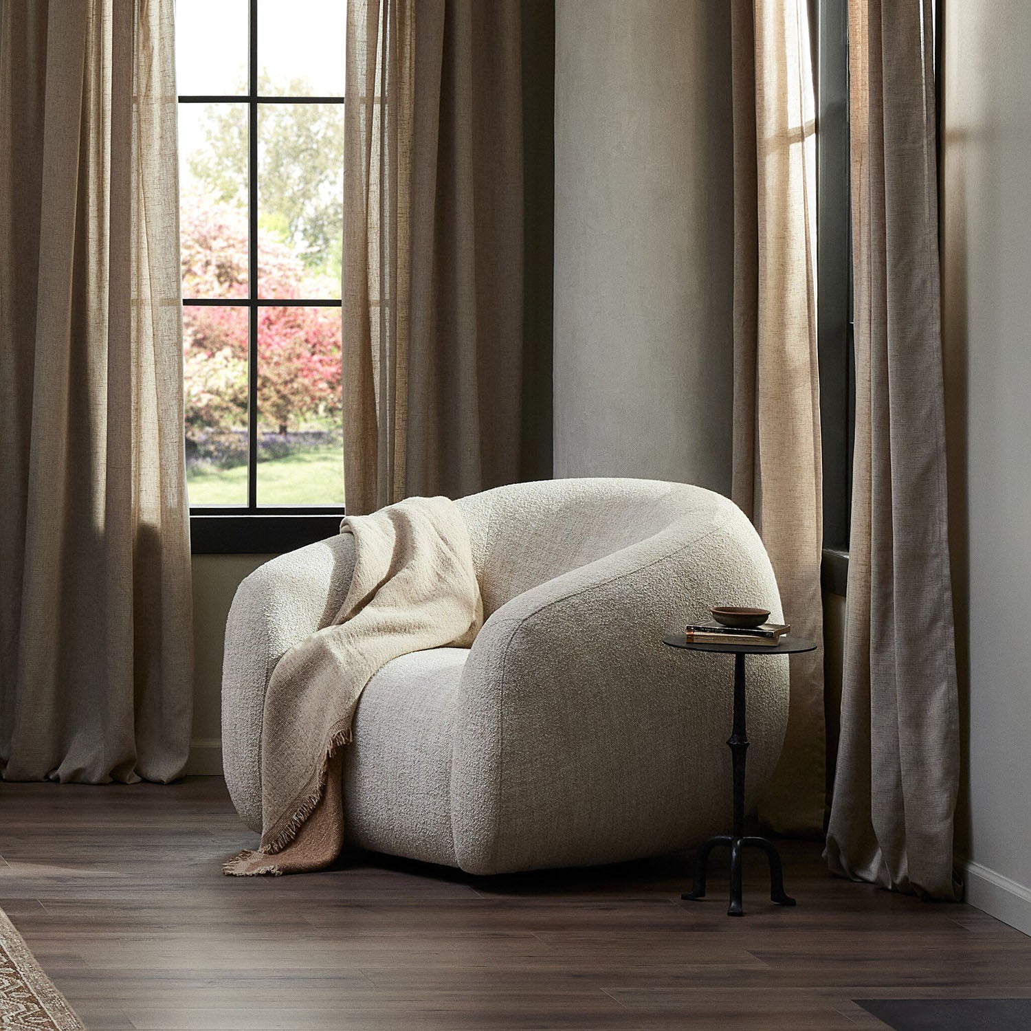 JOCELYN END TABLE