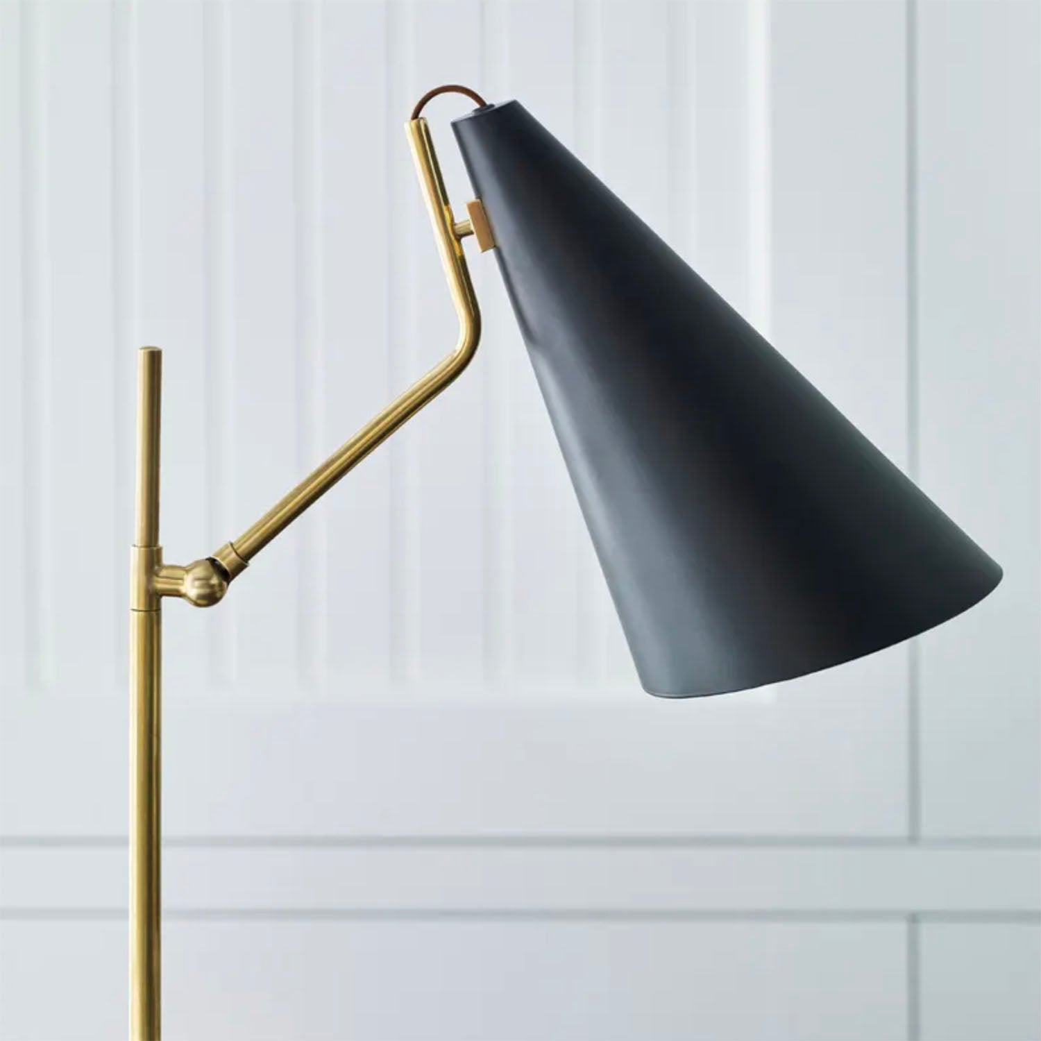 CLEMENT TABLE LAMP