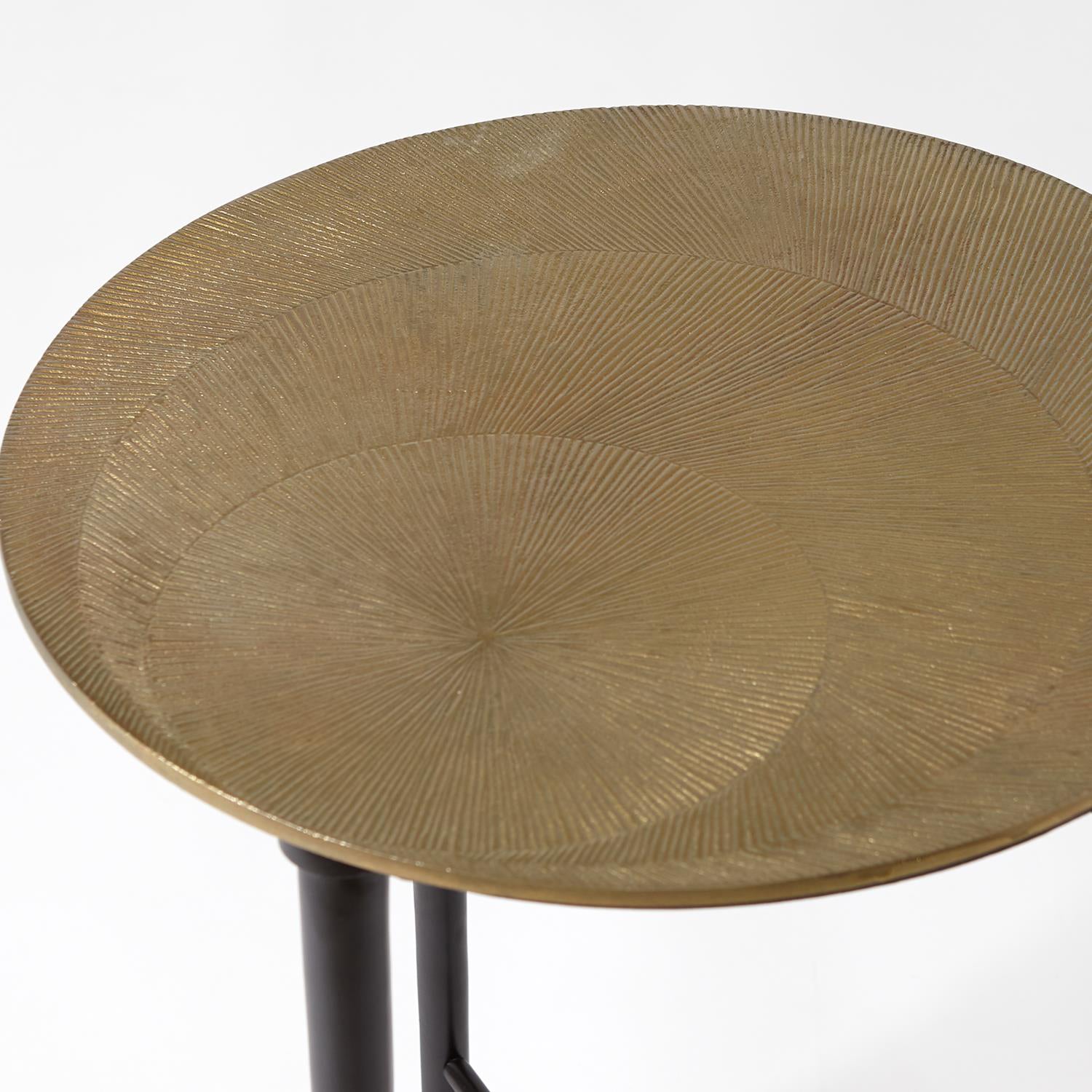 CIRCLE ETCHED ACCENT TABLE